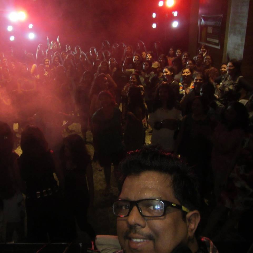 DJ Arun Selfie with the Party Crowd Kerala